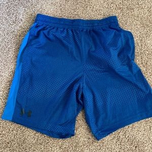 Under armour gym shorts size large